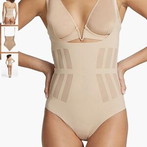 Commando Luxe Control Bodysuit, size L